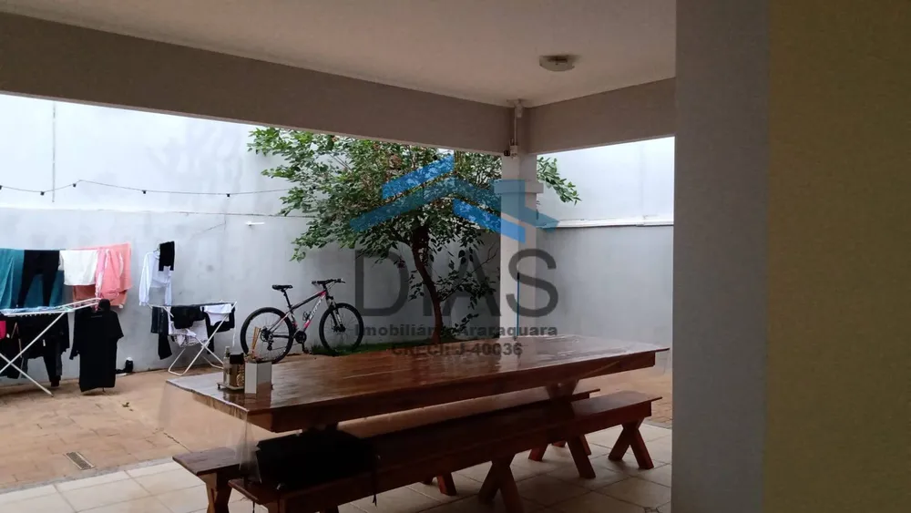 Casa, 4 quartos, 224 m² - Foto 2