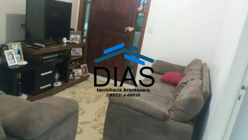 Casa à venda com 2 quartos, 164m² - Foto 2