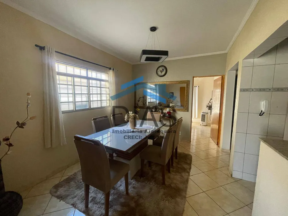 Casa, 3 quartos, 172 m² - Foto 3