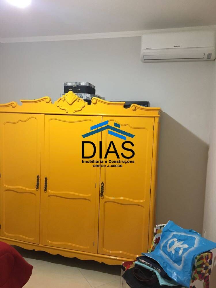 Casa, 3 quartos, 176 m² - Foto 1