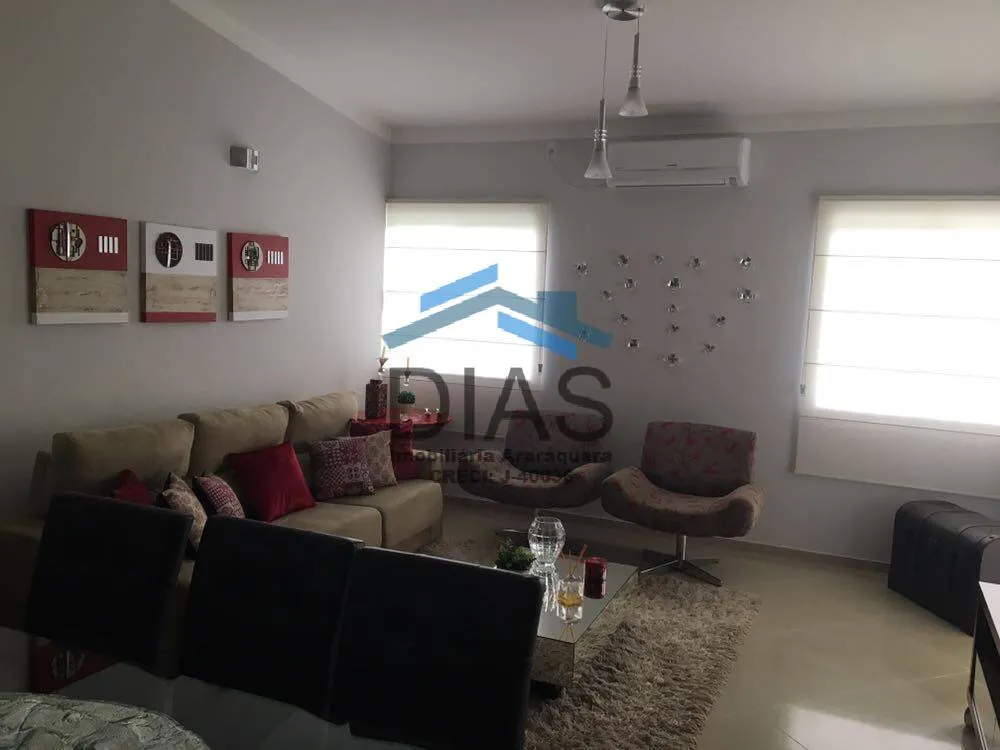 Casa, 3 quartos, 176 m² - Foto 2