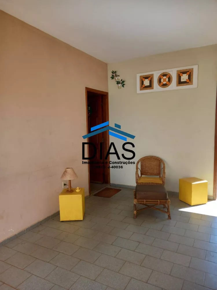 Casa à venda com 3 quartos, 154m² - Foto 4