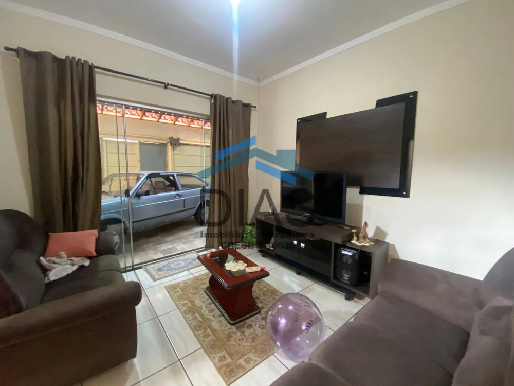 Casa, 4 quartos, 180 m² - Foto 2
