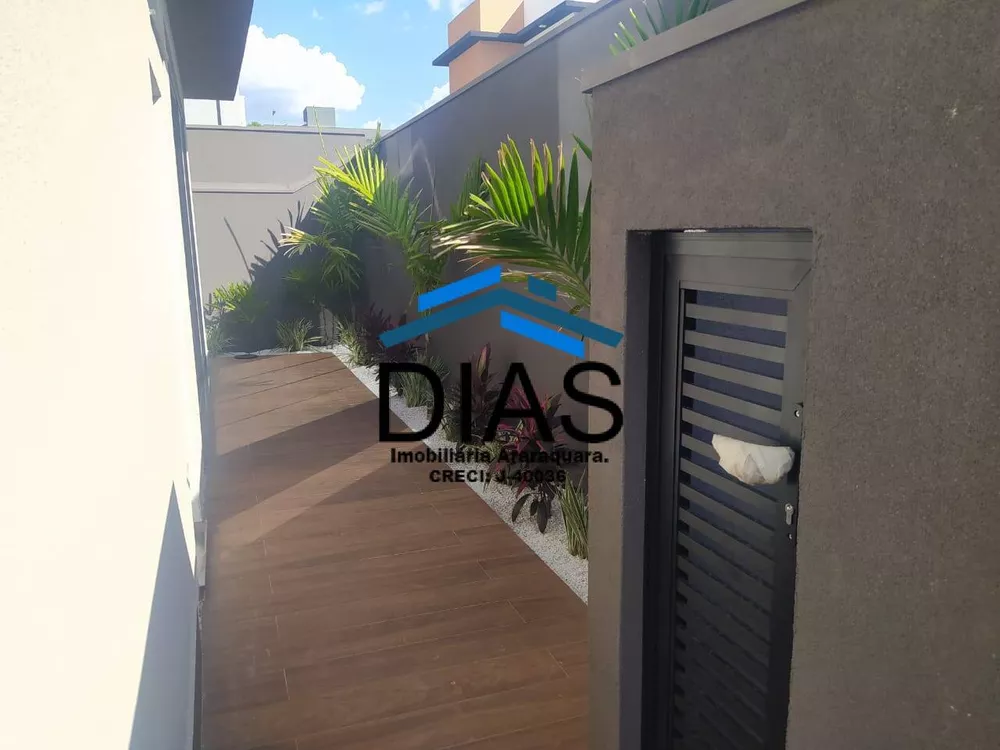 Casa à venda com 4 quartos, 310m² - Foto 4