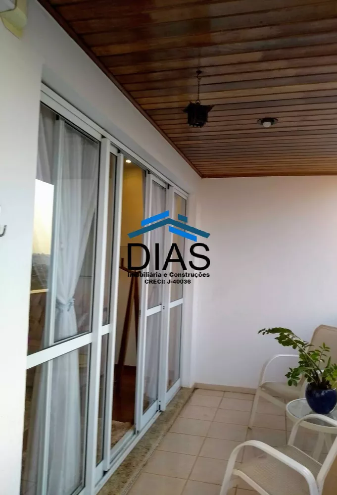 Apartamento à venda com 4 quartos, 213m² - Foto 3