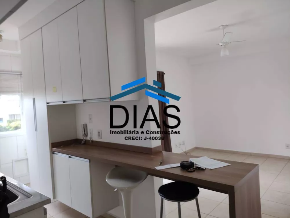 Apartamento à venda com 2 quartos, 64m² - Foto 1