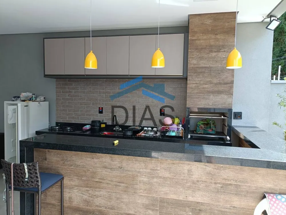 Casa, 3 quartos, 196 m² - Foto 2
