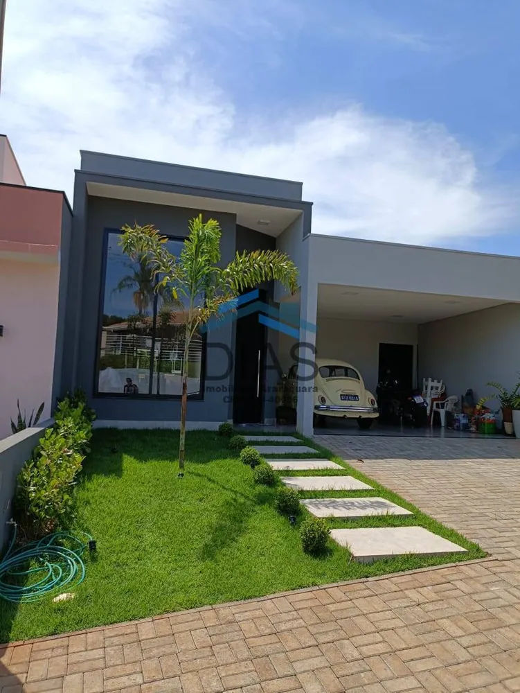 Casa, 3 quartos, 196 m² - Foto 1