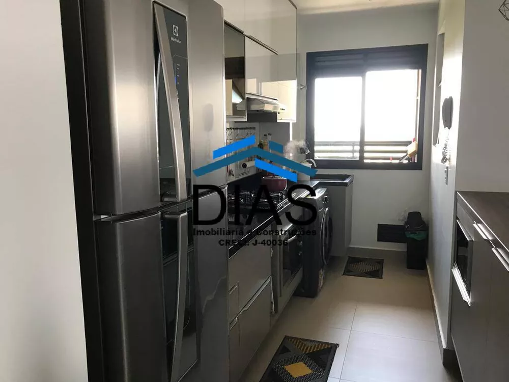 Apartamento à venda com 3 quartos, 72m² - Foto 1