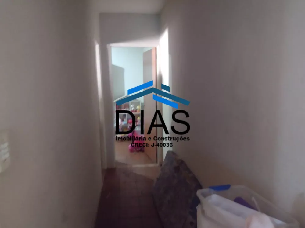 Casa à venda com 2 quartos, 81m² - Foto 4