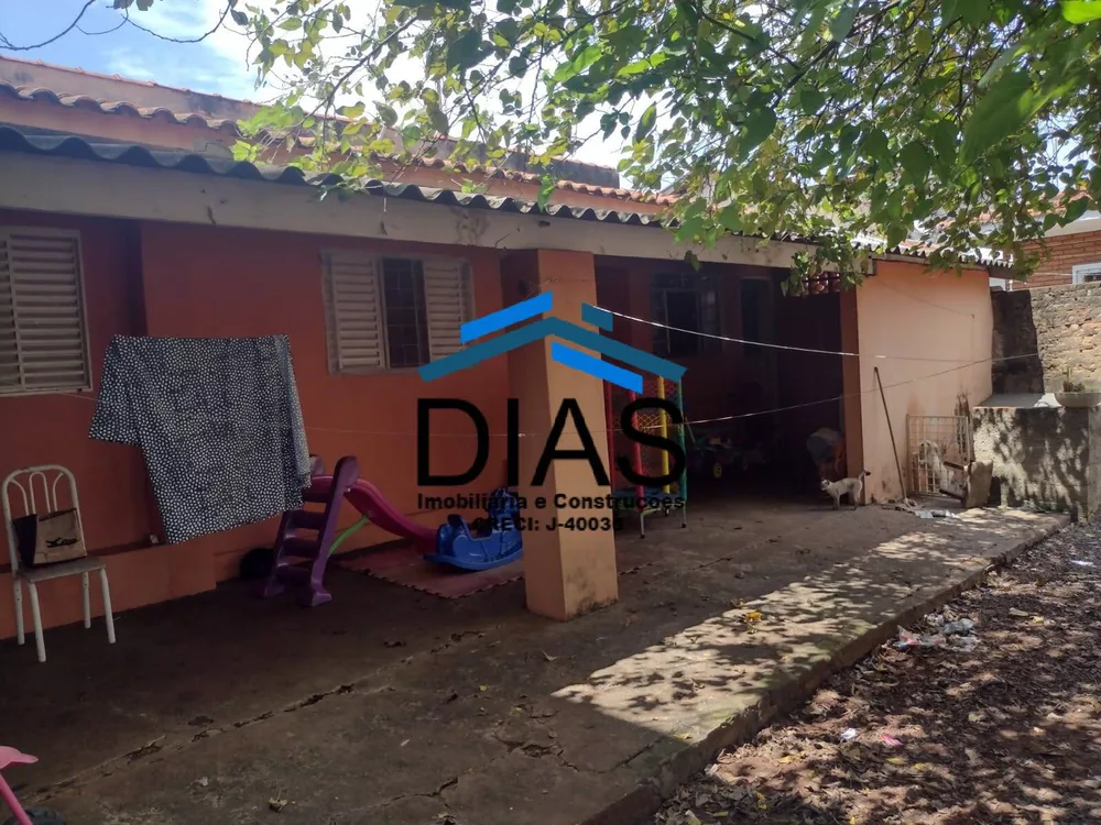 Casa à venda com 2 quartos, 81m² - Foto 3