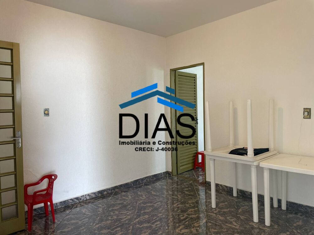 Casa, 3 quartos, 257 m² - Foto 3