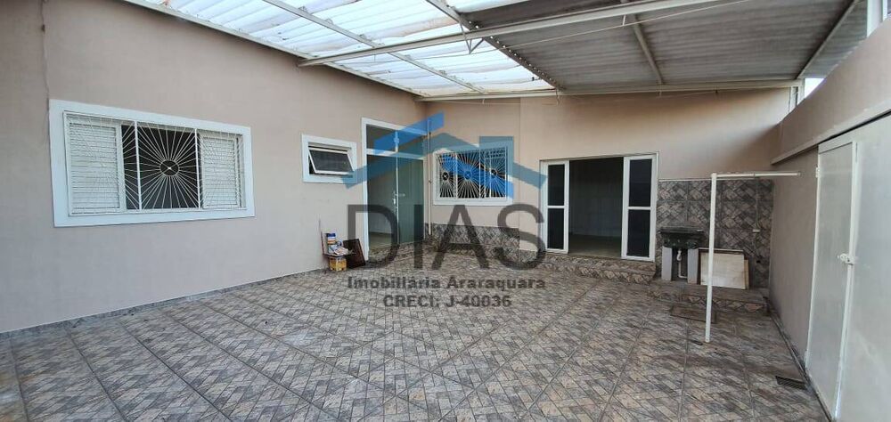 Casa à venda com 3 quartos, 218m² - Foto 8