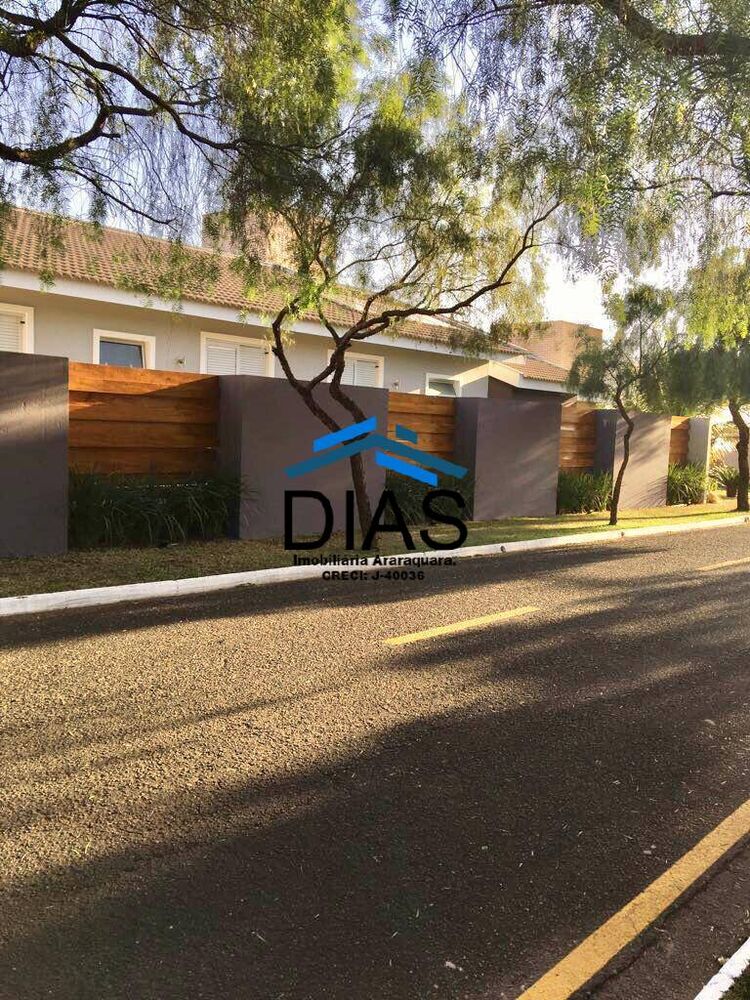 Casa, 3 quartos, 257 m² - Foto 1