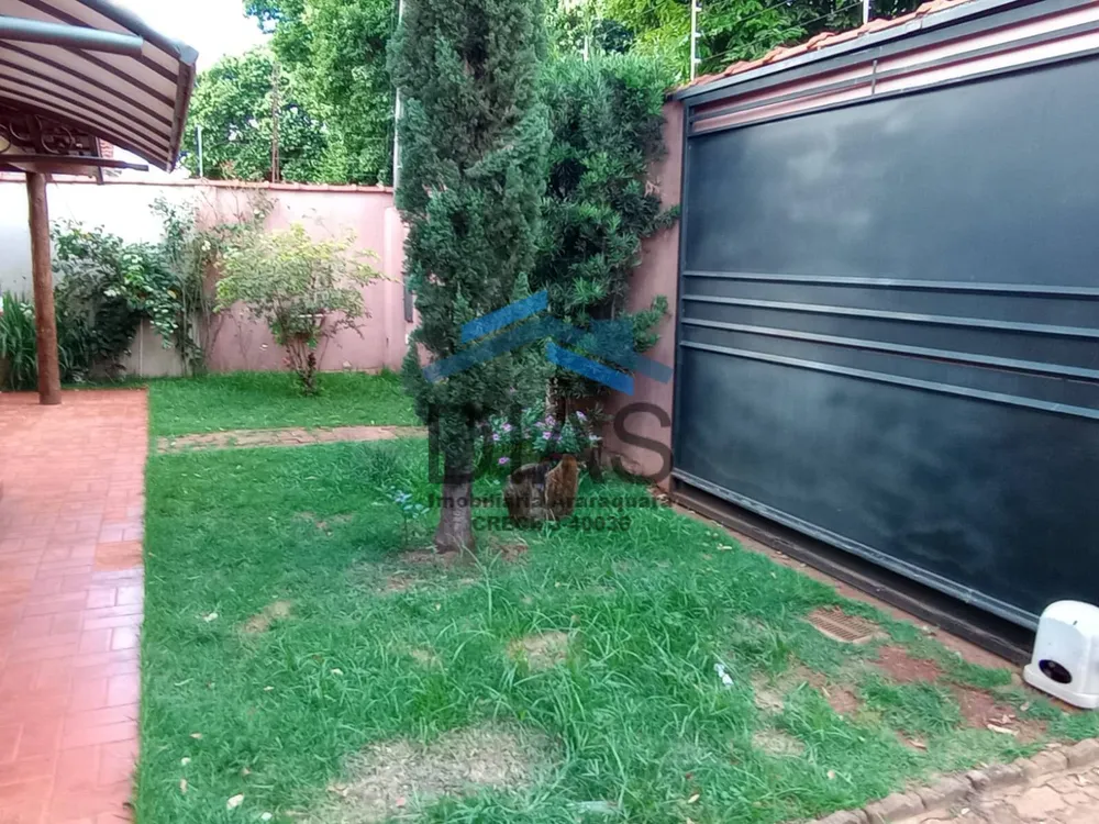 Casa, 4 quartos, 190 m² - Foto 1