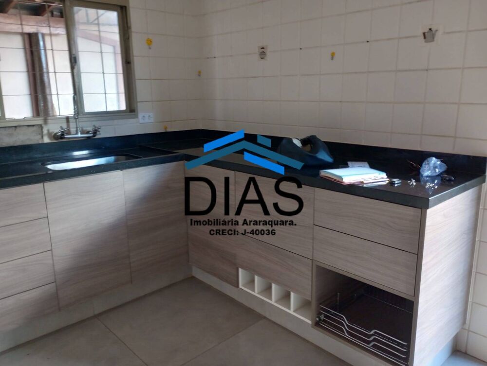 Casa, 4 quartos, 190 m² - Foto 2