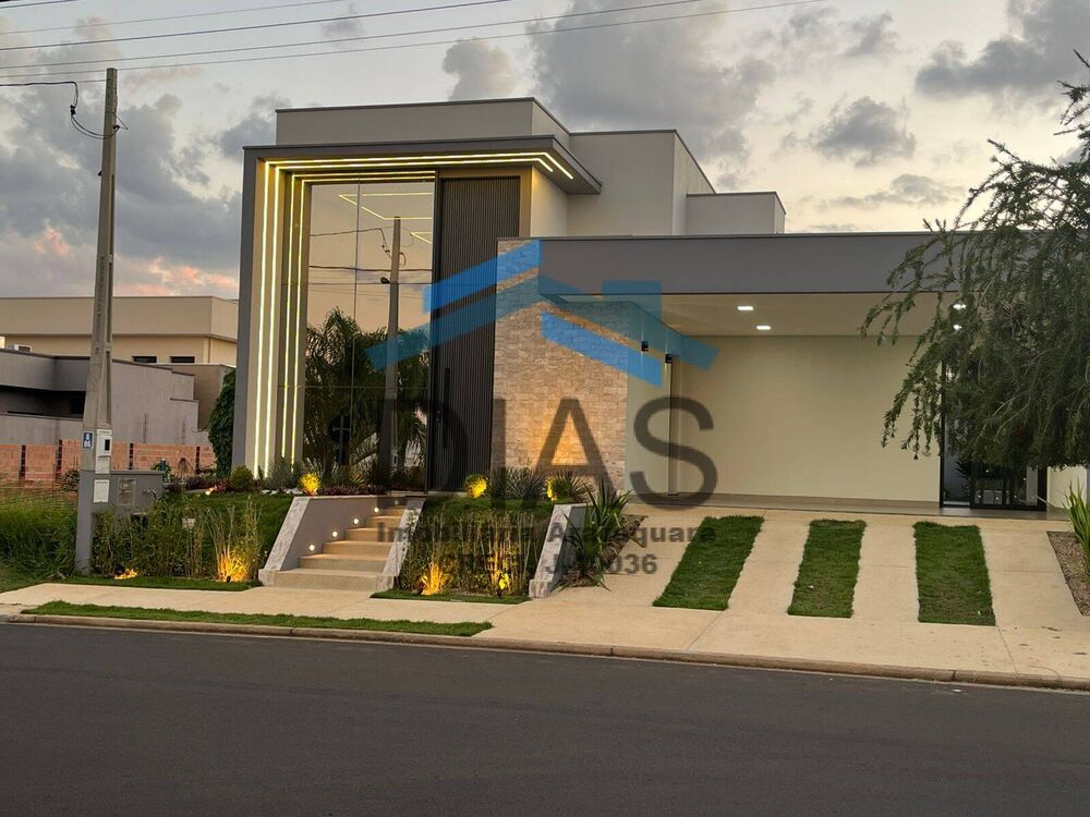 Casa, 3 quartos, 179 m² - Foto 1