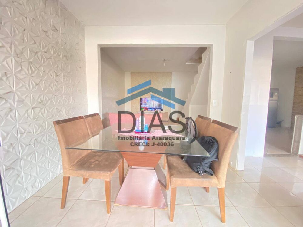 Casa, 3 quartos, 105 m² - Foto 2