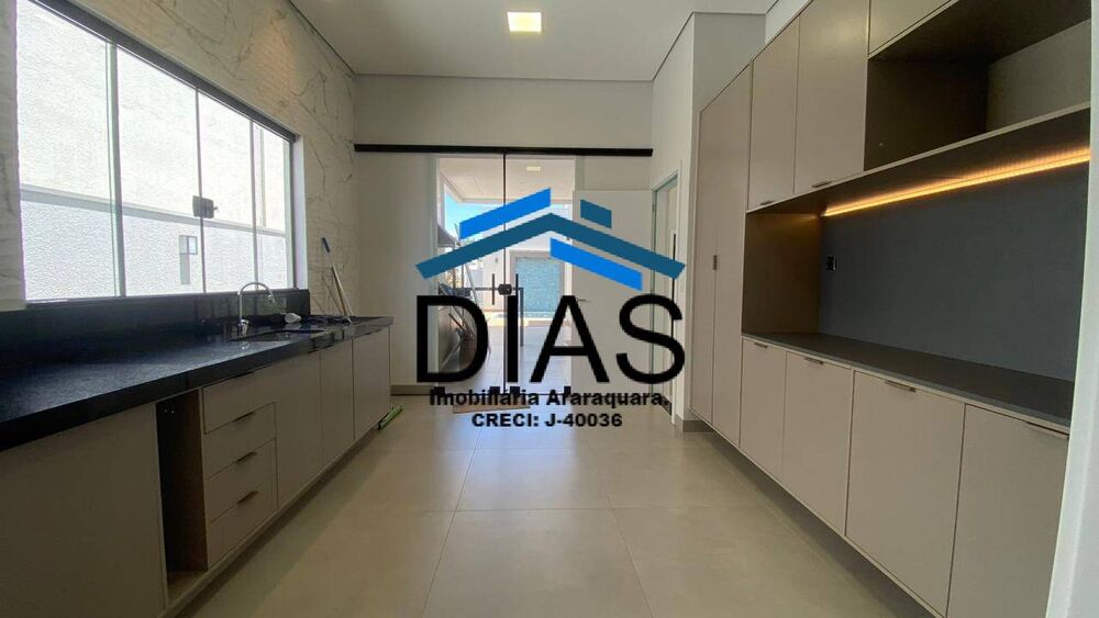 Casa, 3 quartos, 193 m² - Foto 1