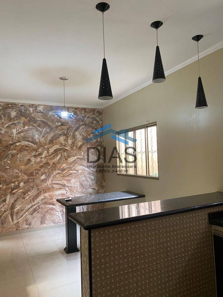 Casa à venda com 2 quartos, 137m² - Foto 2