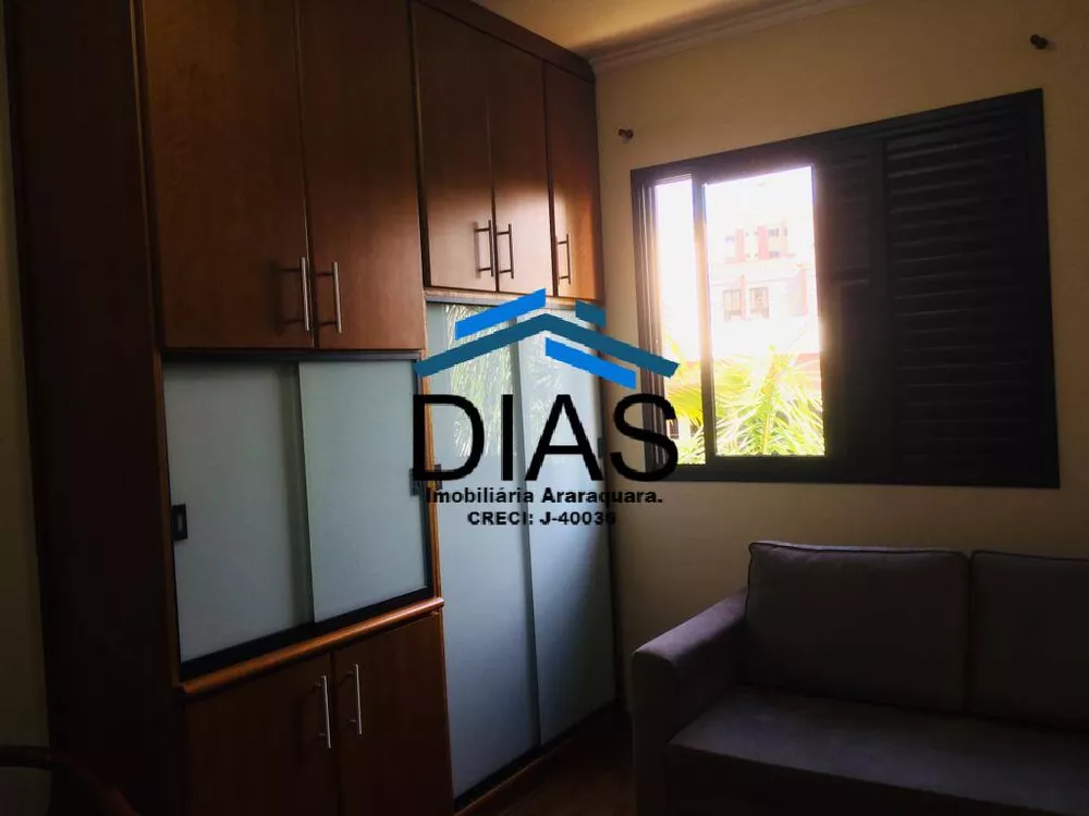 Apartamento à venda com 3 quartos, 121m² - Foto 3