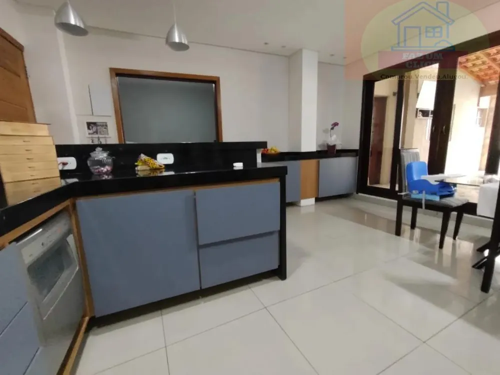 Sobrado, 5 quartos, 351 m² - Foto 5