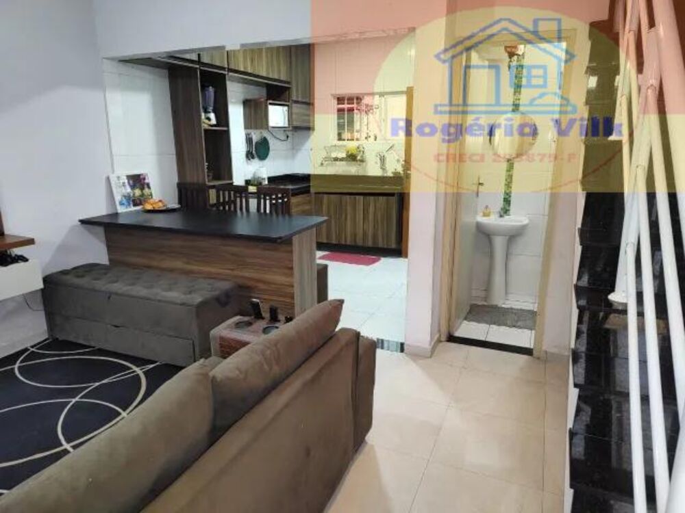 Casa à venda com 2 quartos, 80m² - Foto 2