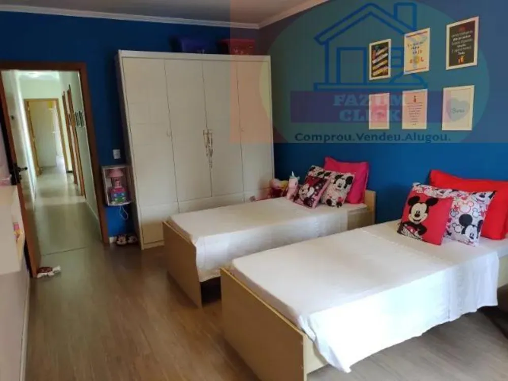 Casa, 4 quartos, 250 m² - Foto 8