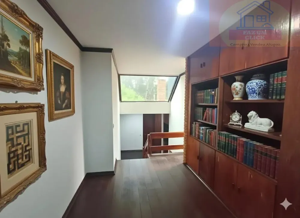 Casa, 5 quartos, 310 m² - Foto 2