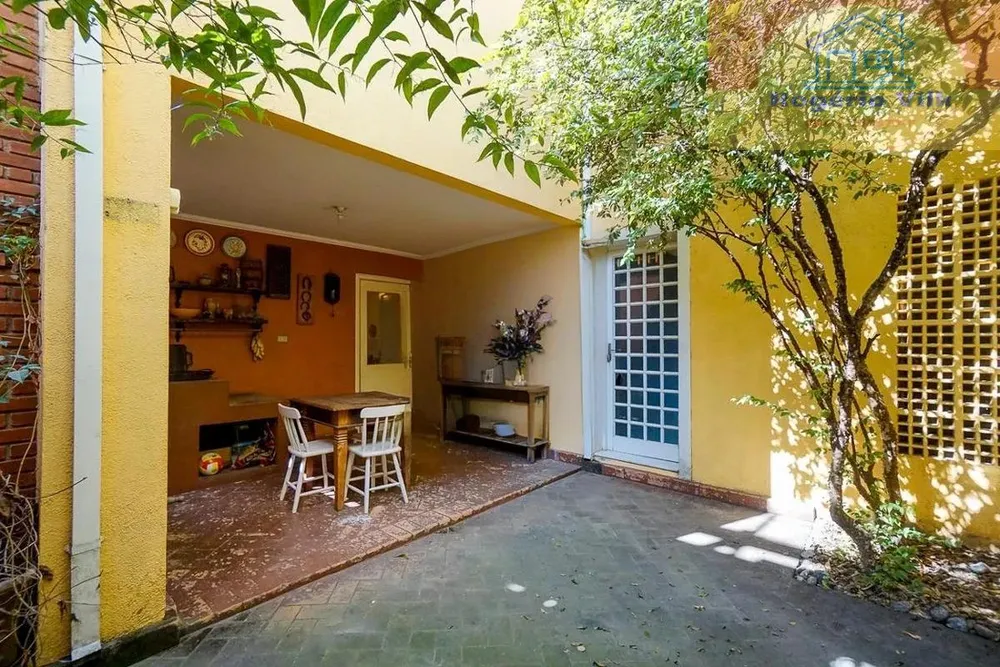 Sobrado, 3 quartos, 367 m² - Foto 2