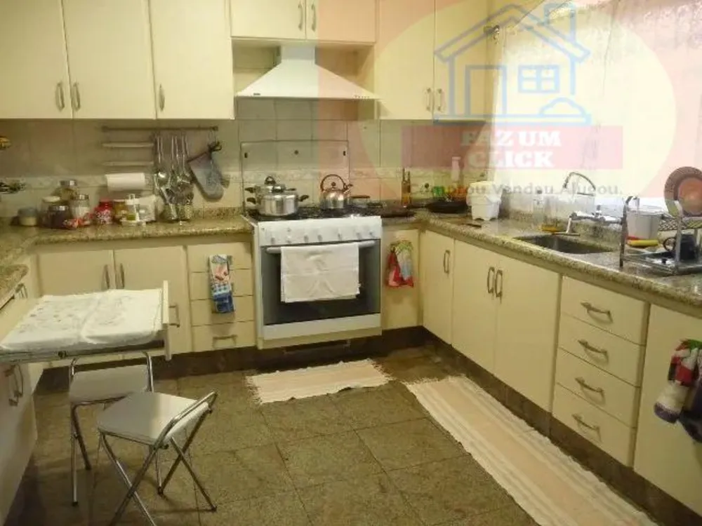 Casa, 6 quartos, 305 m² - Foto 2