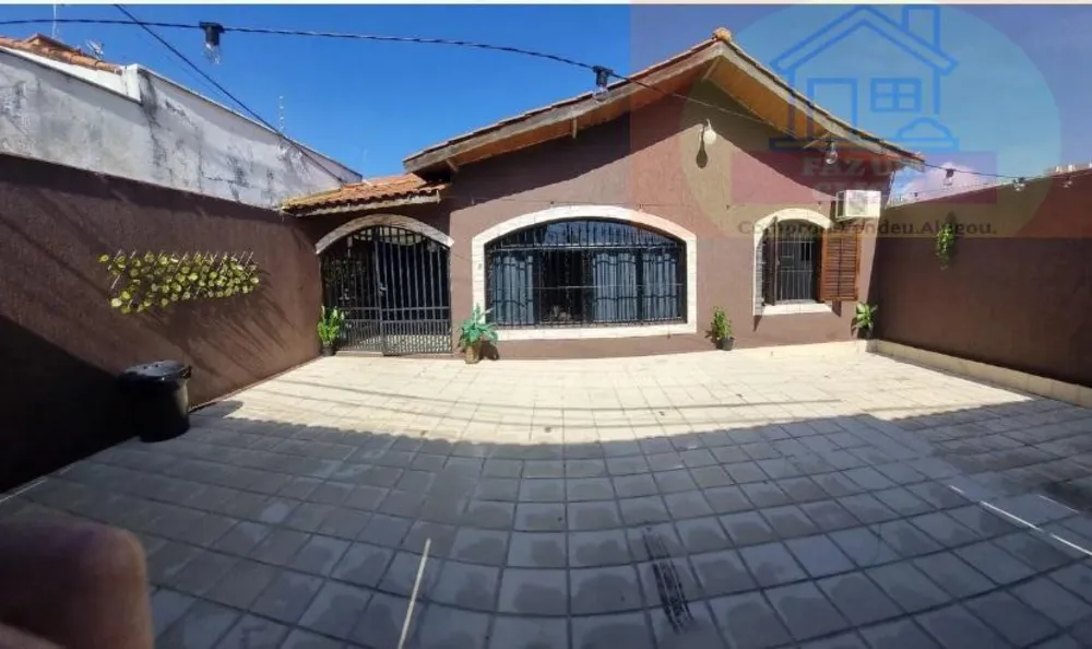 Casa, 3 quartos, 250 m² - Foto 1