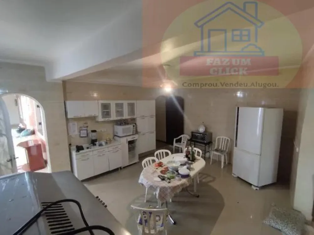 Casa, 3 quartos, 200 m² - Foto 4