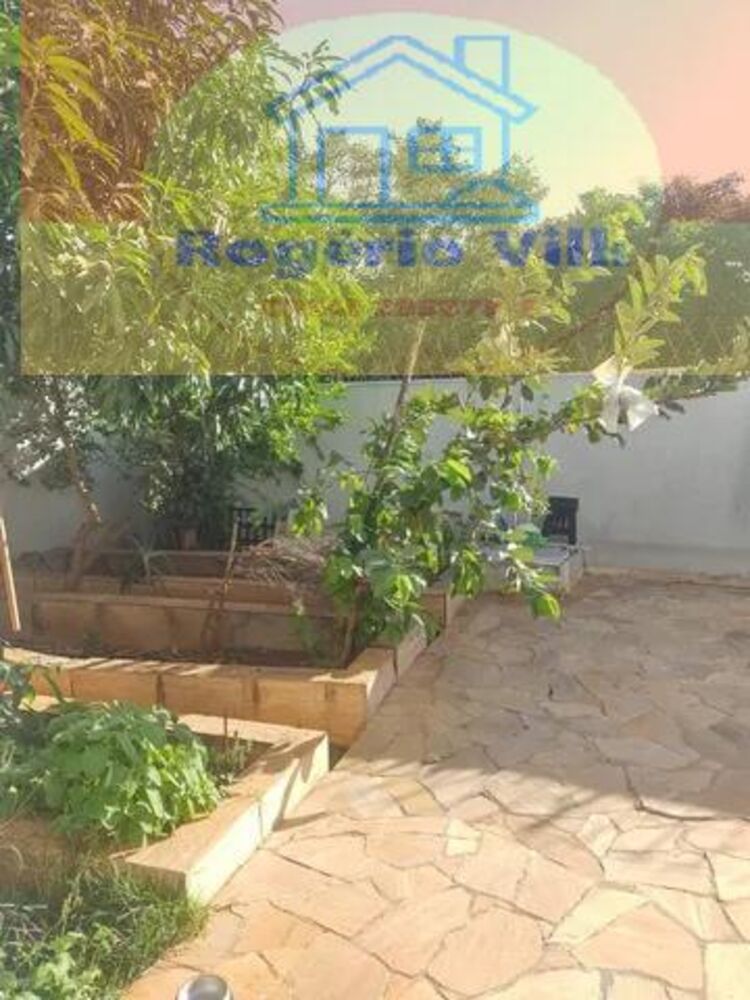 Sobrado à venda com 3 quartos, 196m² - Foto 2