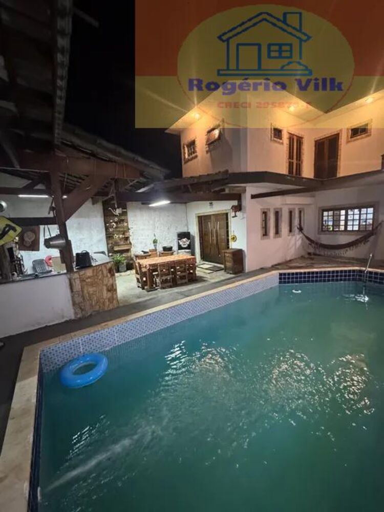 Casa à venda com 3 quartos, 420m² - Foto 2