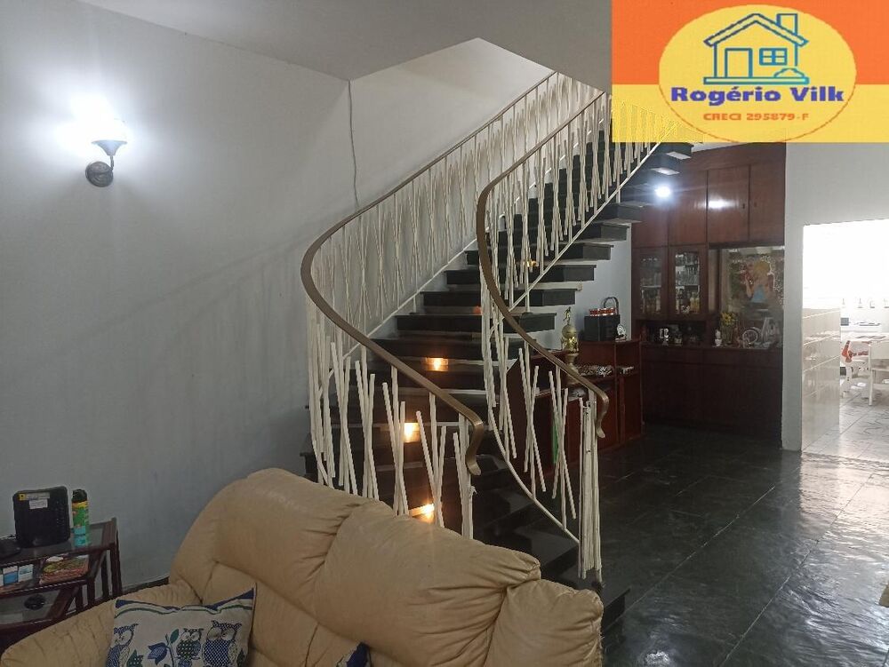 Casa à venda com 3 quartos, 324m² - Foto 9