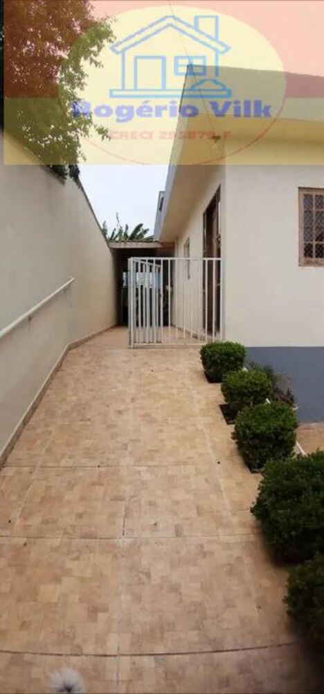 Casa à venda com 3 quartos, 276m² - Foto 2
