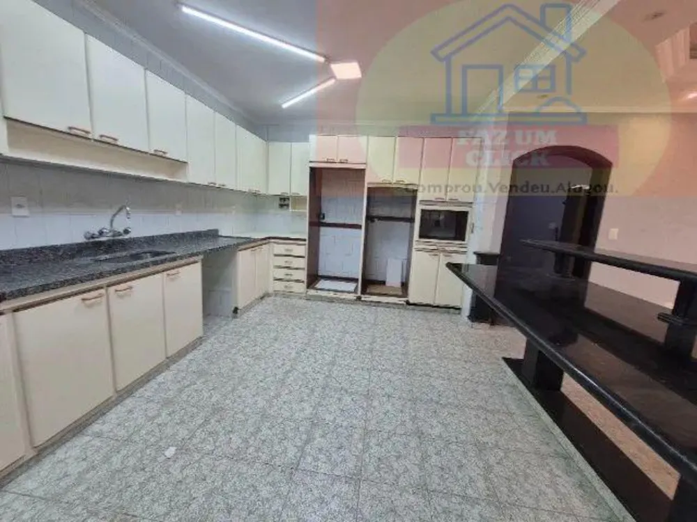 Sobrado, 3 quartos, 319 m² - Foto 4