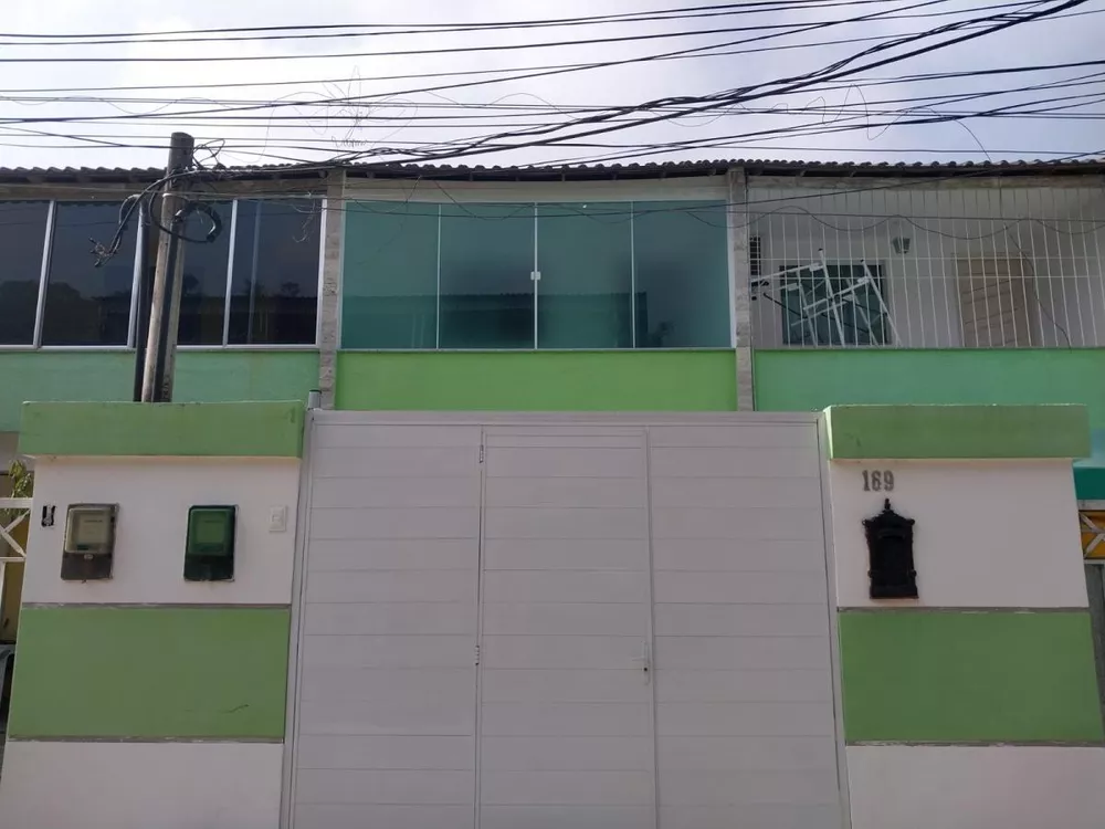 Casa à venda com 2 quartos, 70m² - Foto 1