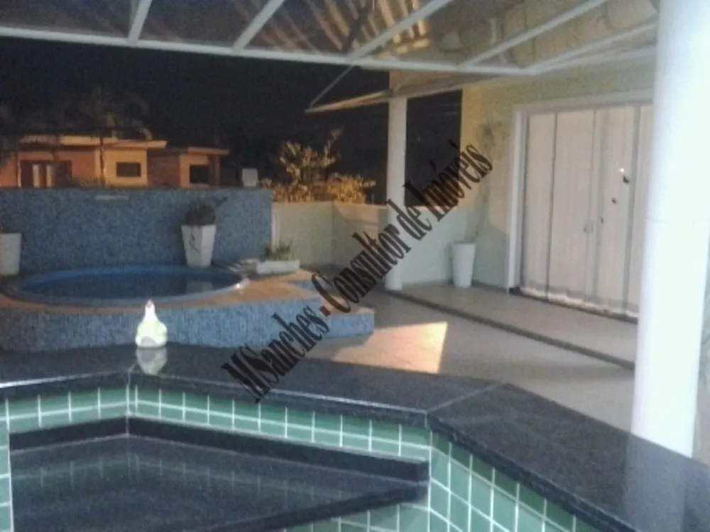 Sobrado, 3 quartos, 330 m² - Foto 1
