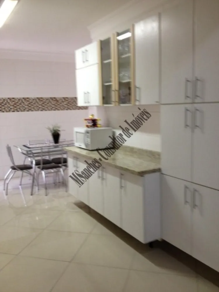 Casa, 3 quartos, 216 m² - Foto 4