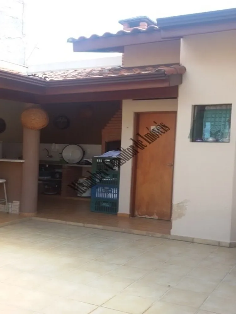 Casa, 3 quartos, 168 m² - Foto 2