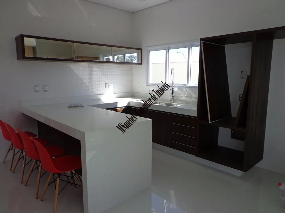 Sobrado, 3 quartos, 346 m² - Foto 2