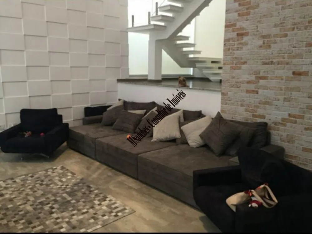 Sobrado, 3 quartos, 345 m² - Foto 1