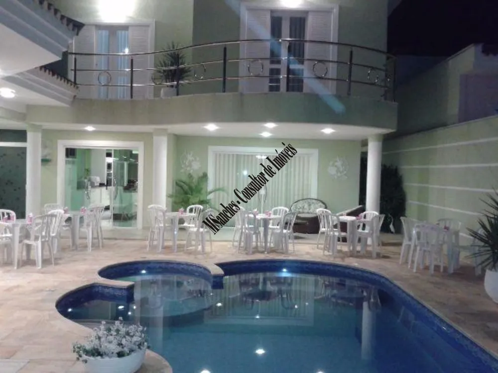 Sobrado, 3 quartos, 420 m² - Foto 1