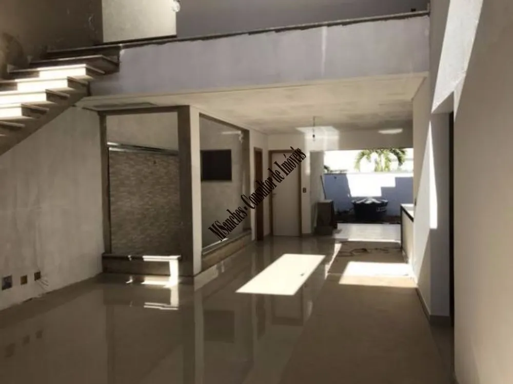 Sobrado, 3 quartos, 201 m² - Foto 1