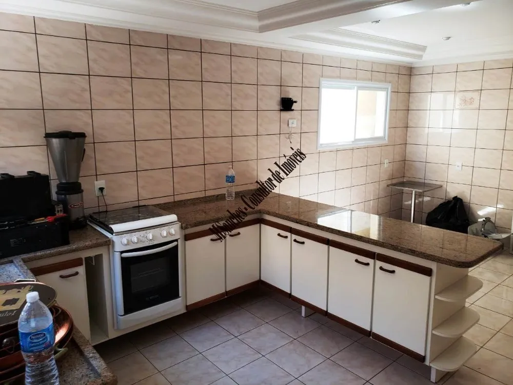 Sobrado, 3 quartos, 215 m² - Foto 2