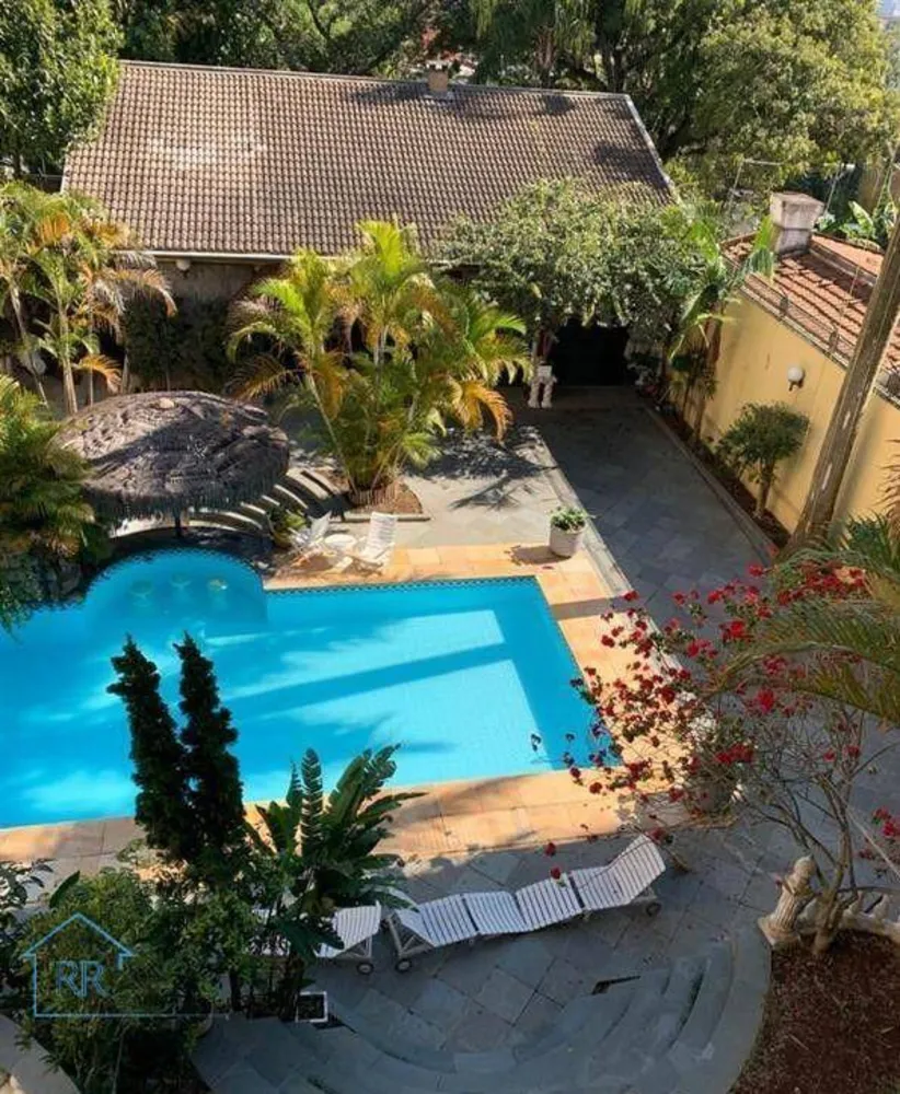 Sobrado, 8 quartos, 769 m² - Foto 2