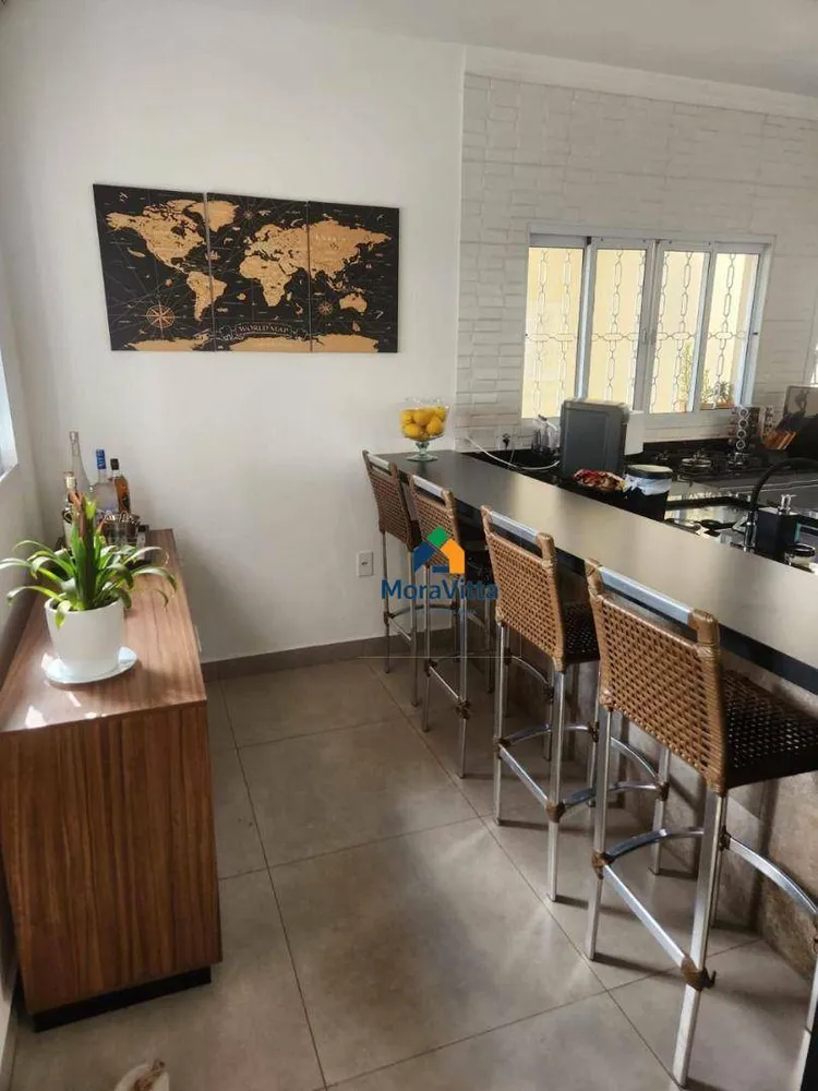 Casa, 3 quartos, 176 m² - Foto 2
