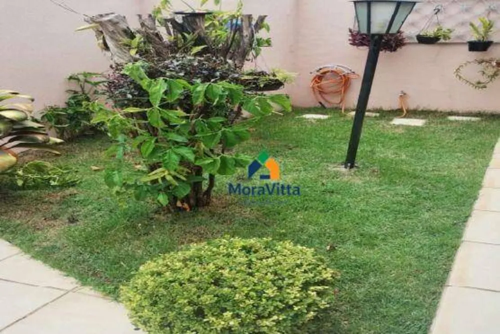 Casa, 3 quartos, 211 m² - Foto 1
